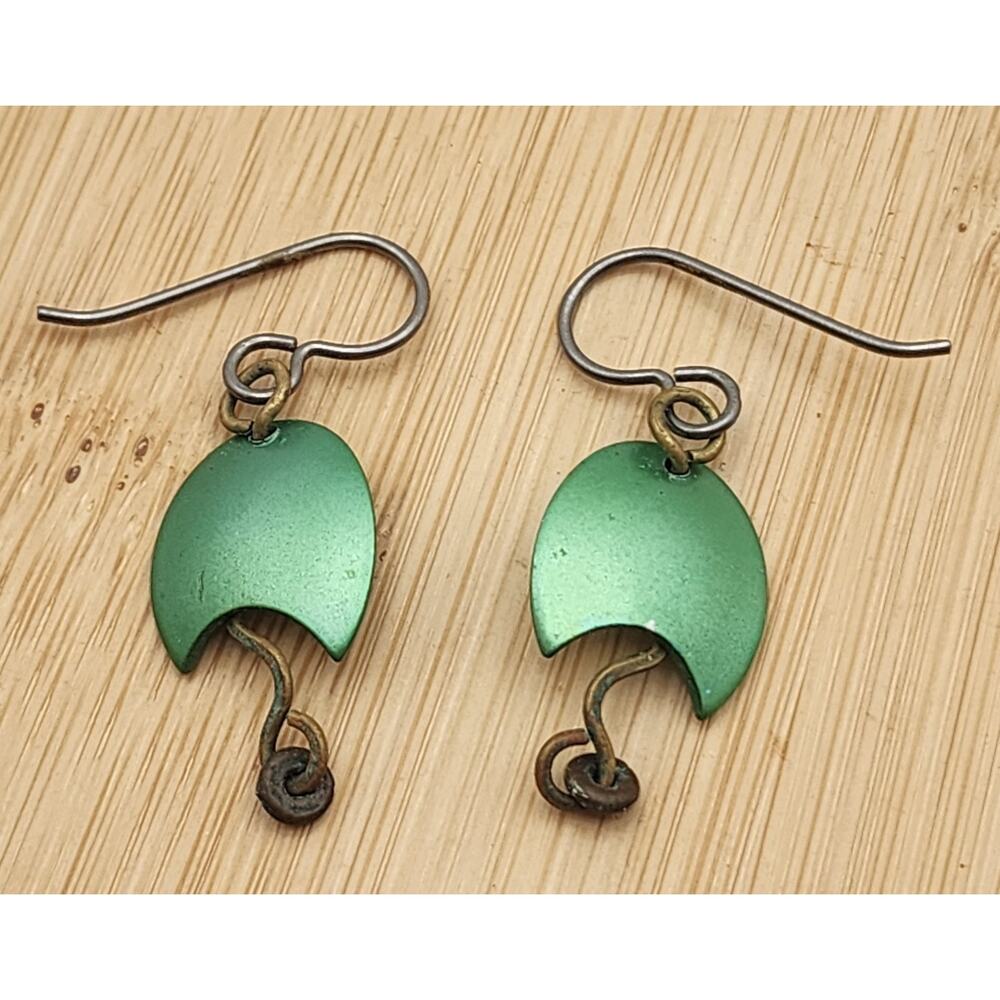 Vintage Wire Green Bohemian Boho Metal Green Dangle Drop Earrings Half Circle